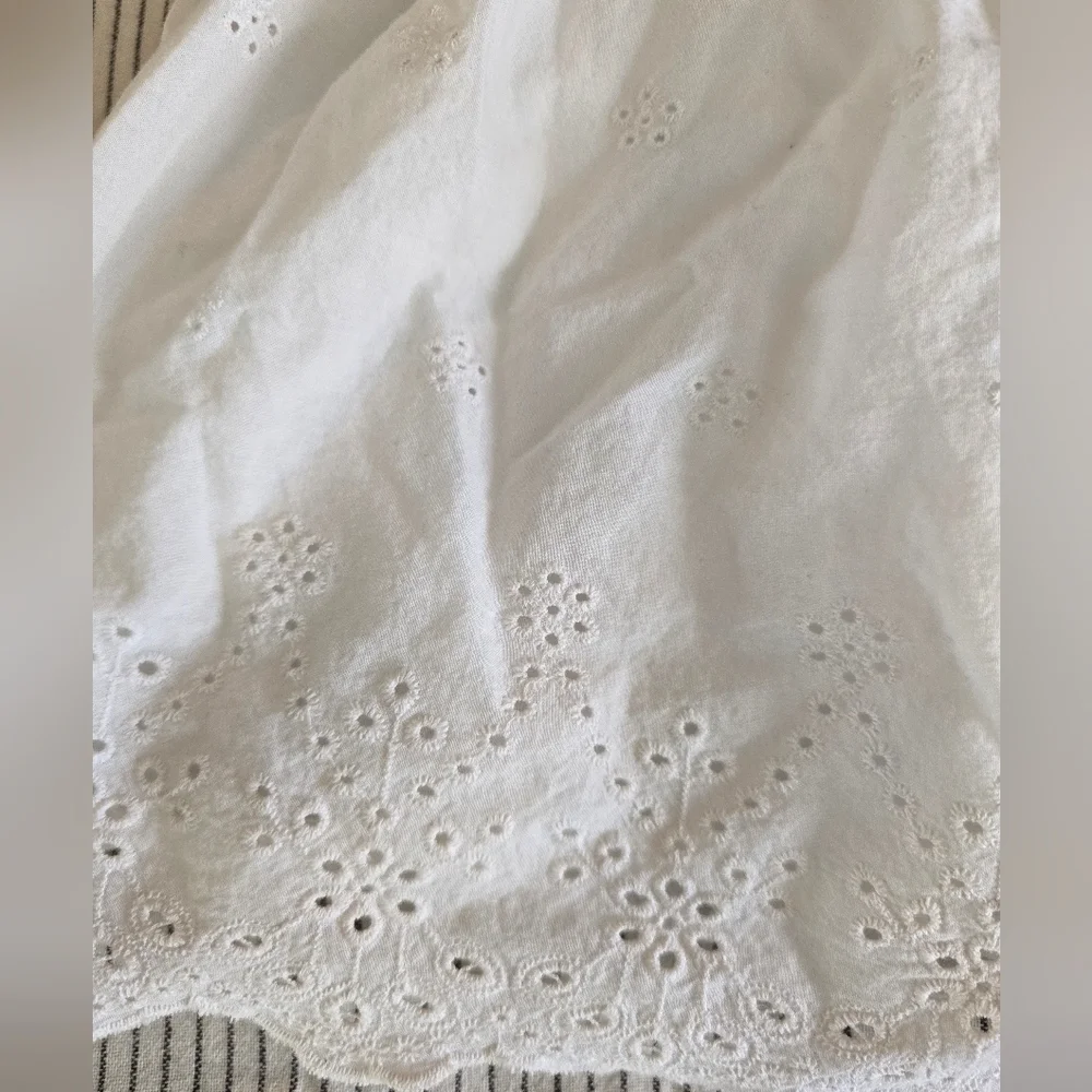 OshKosh Denim White Eyelet Lace Bottom Vestback Dress Size 4T Girls